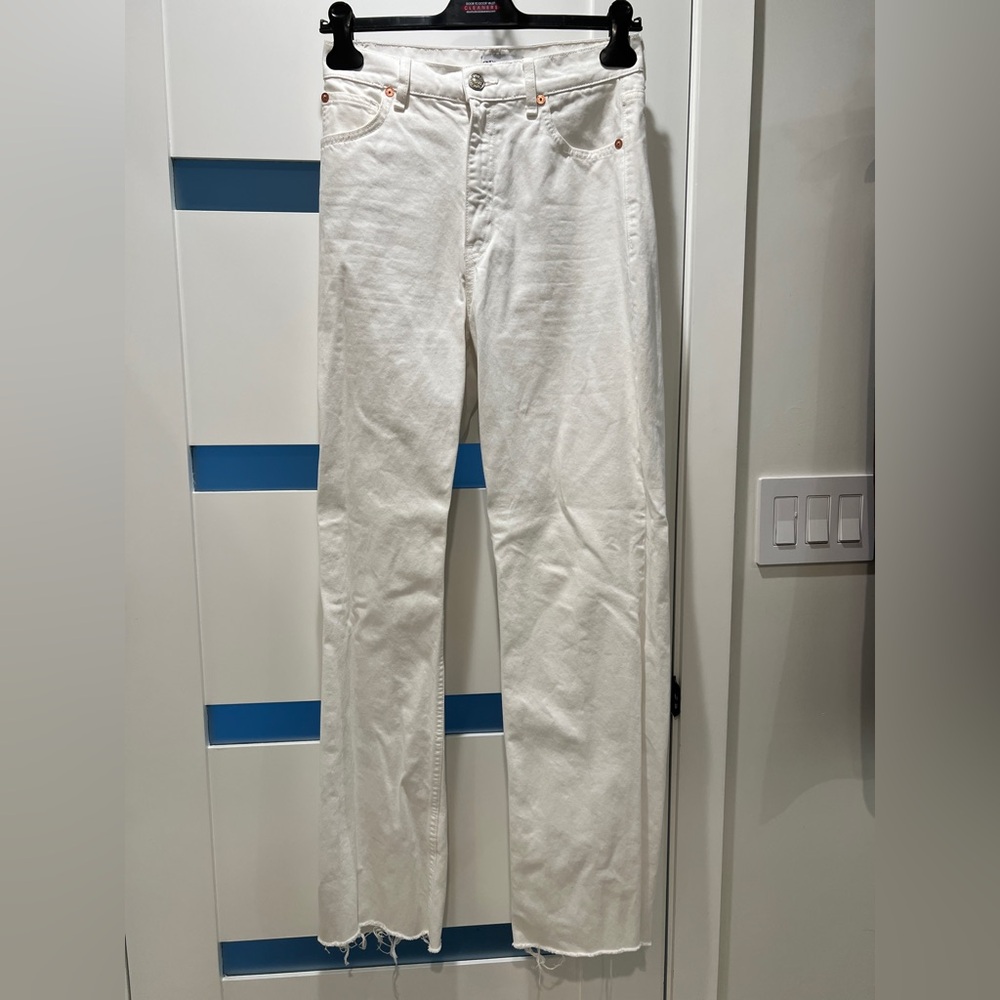 Zara Raw Hem Jeans White 28